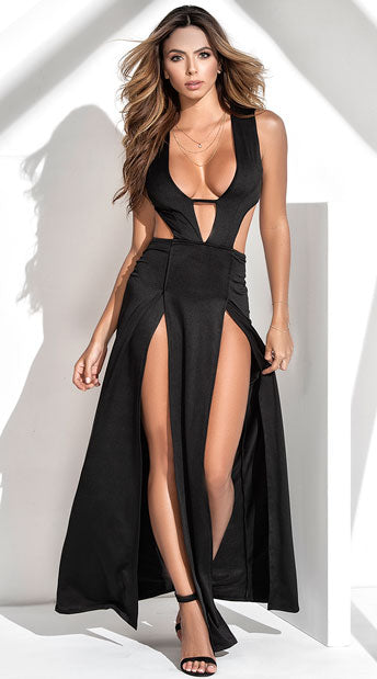 STRIKE A POSE MAXI DRESS