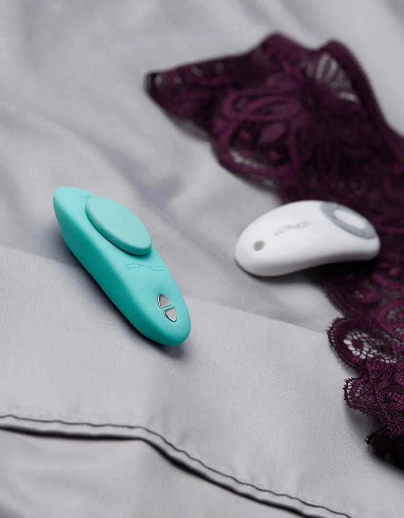 We Vibe Moxie Wearable Clitoral Vibrator