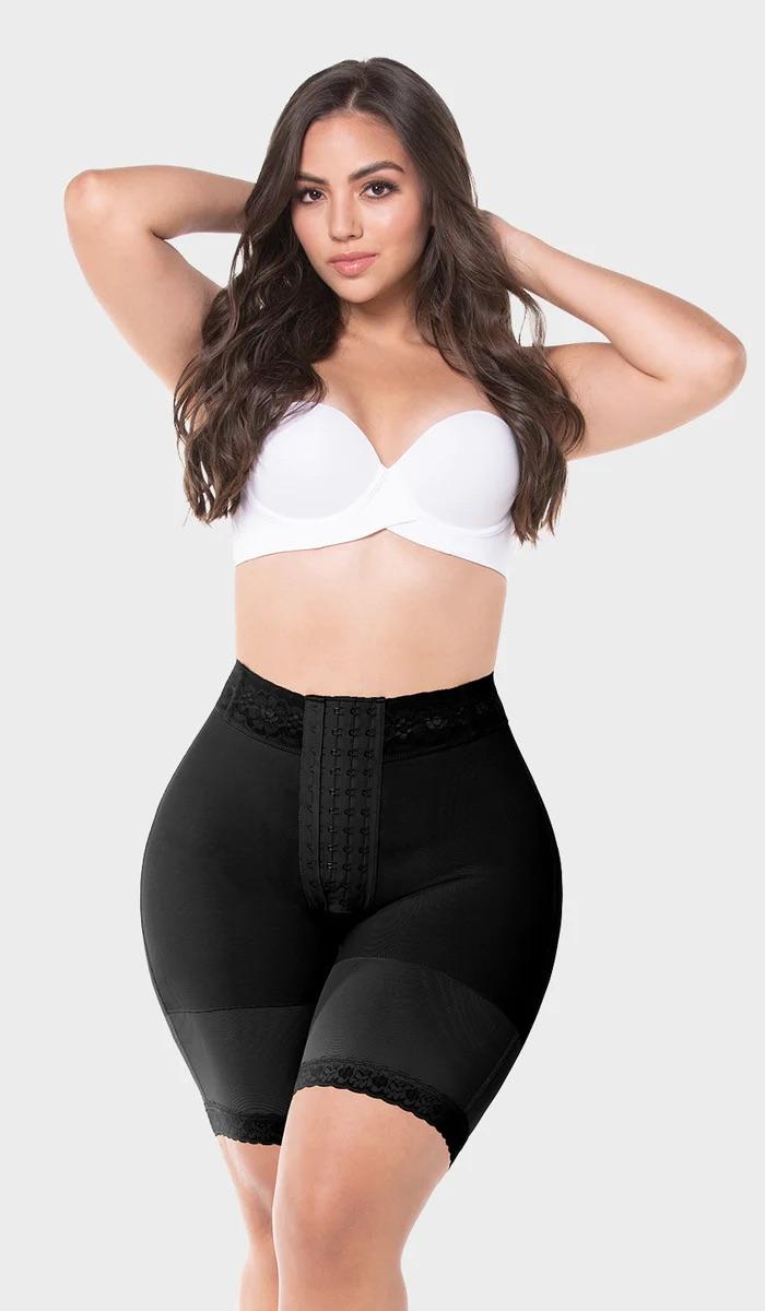 HOURGLASS TYPE SHORTS WITH CLIPS F00428